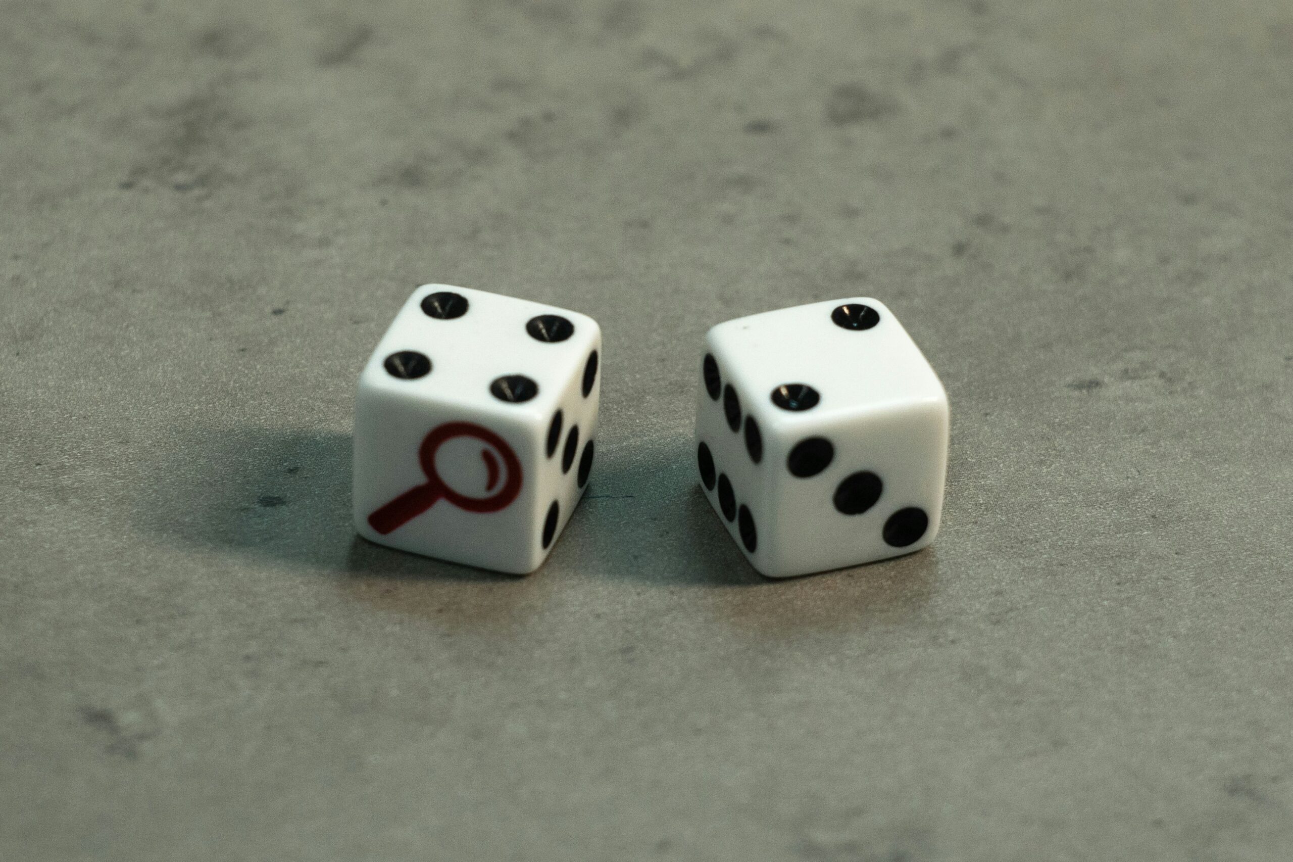 Cluedo – regler, karaktärer, rum och vapen | Kong